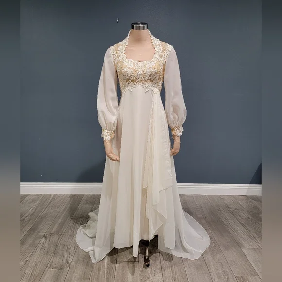 House Of Bianchi Dresses Vtg House Of Bianchi Ivory Chiffon